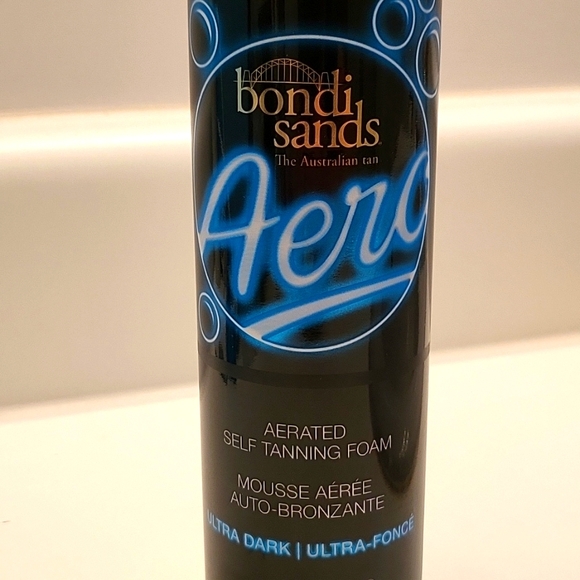 Bondi Sands Aerated Self-Tanning Foam Mousse, Ultra Dark, Full Size 225ml - Picture 3 of 7